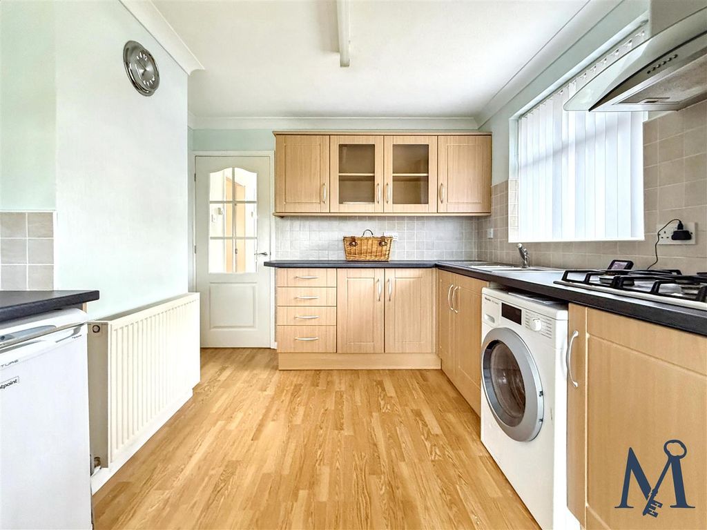 Property photo 2 of 23 Kitchen