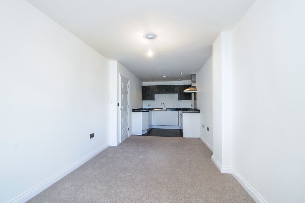 Property photo 2 of 7 30934 (5)