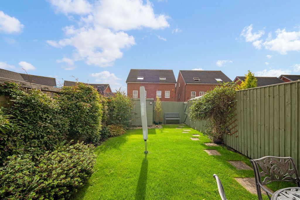 Property photo 2 of 41