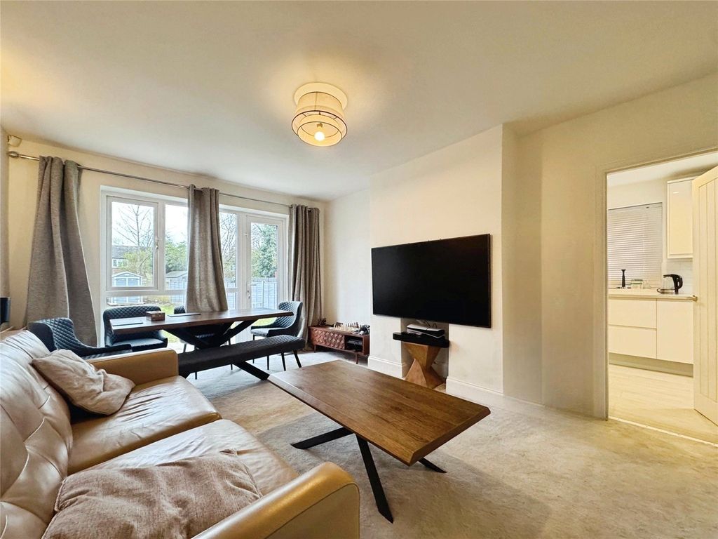 Property photo 2 of 15 Picture No. 16