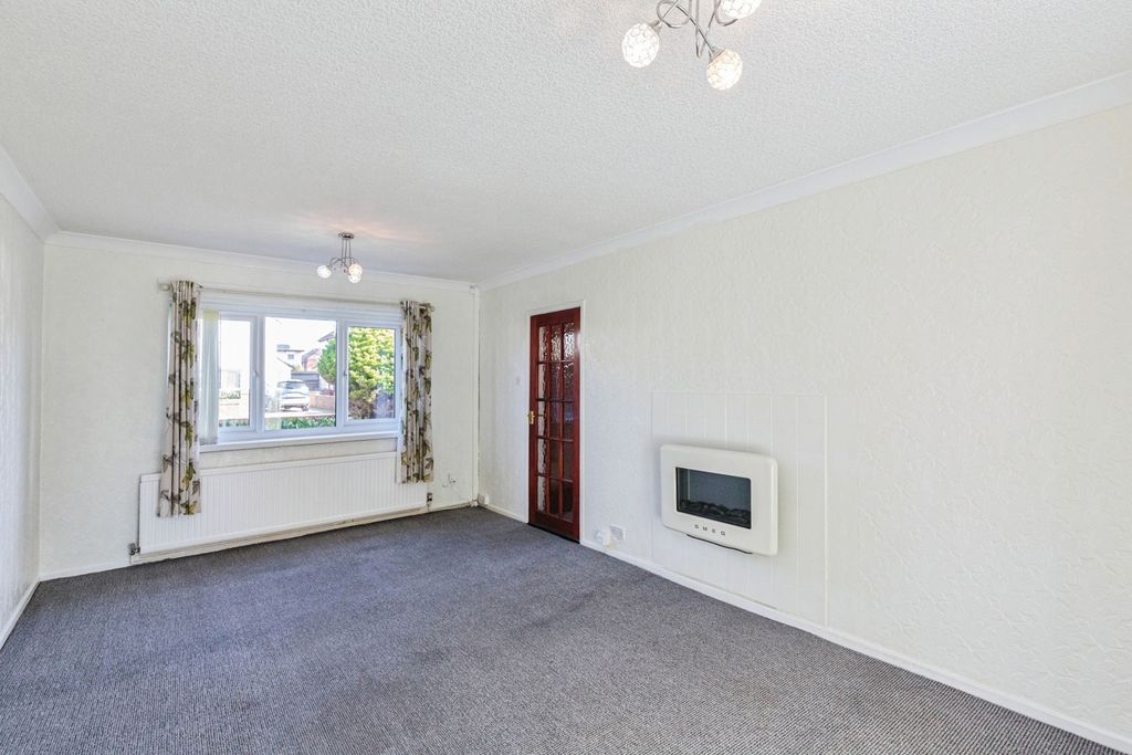 Property photo 3 of 25 Pbox-Img.Jpg