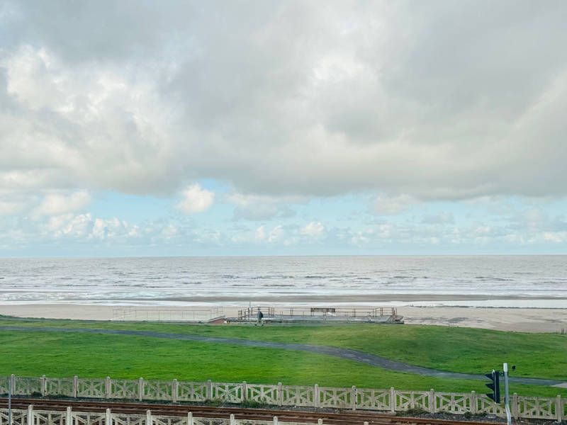 Property photo 2 of 25 Sea View