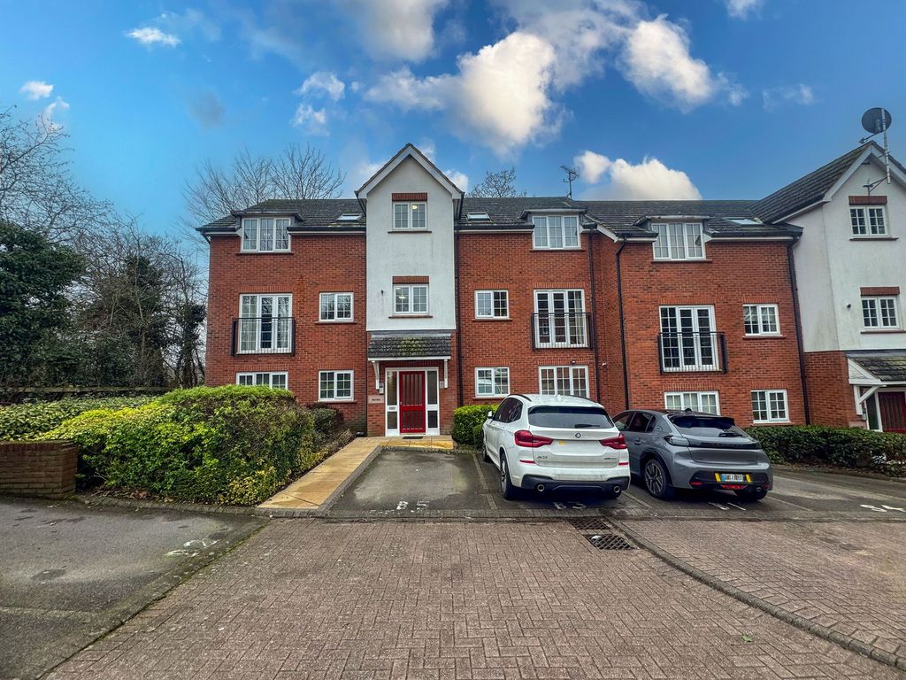 Property photo 1 of 9