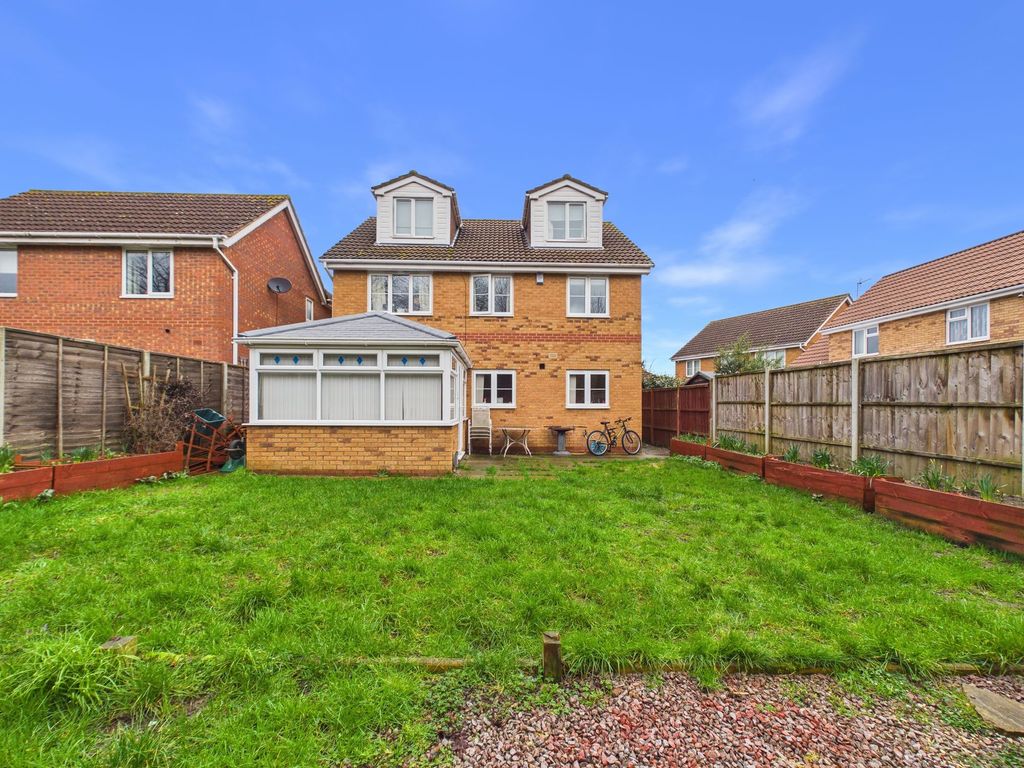 Property photo 3 of 28