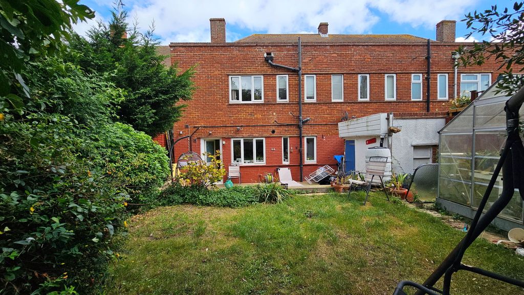 Property photo 1 of 24