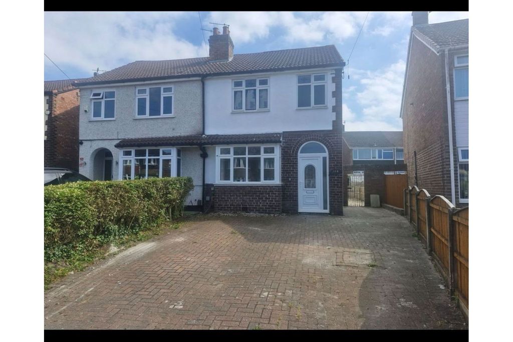 Property photo 2 of 60