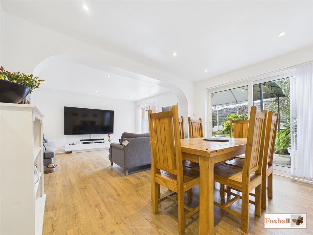 Property photo 2 of 22 Lounge/Diner