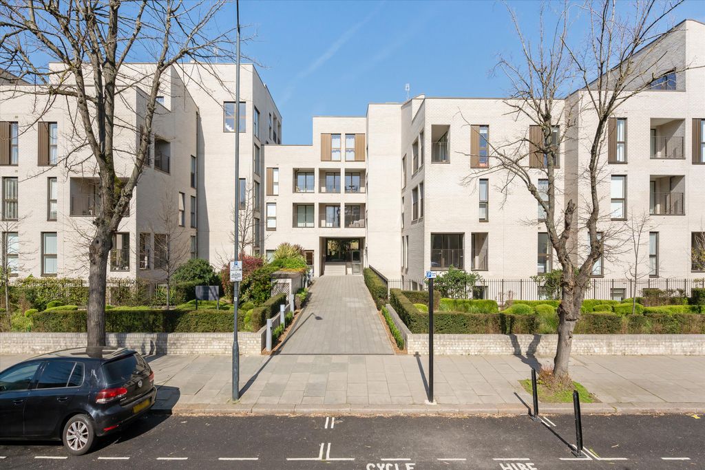 Property photo 2 of 13 Image