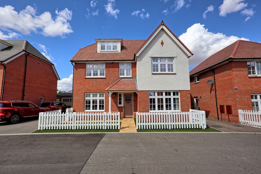 Property photo 1 of 51 Picture No. 09