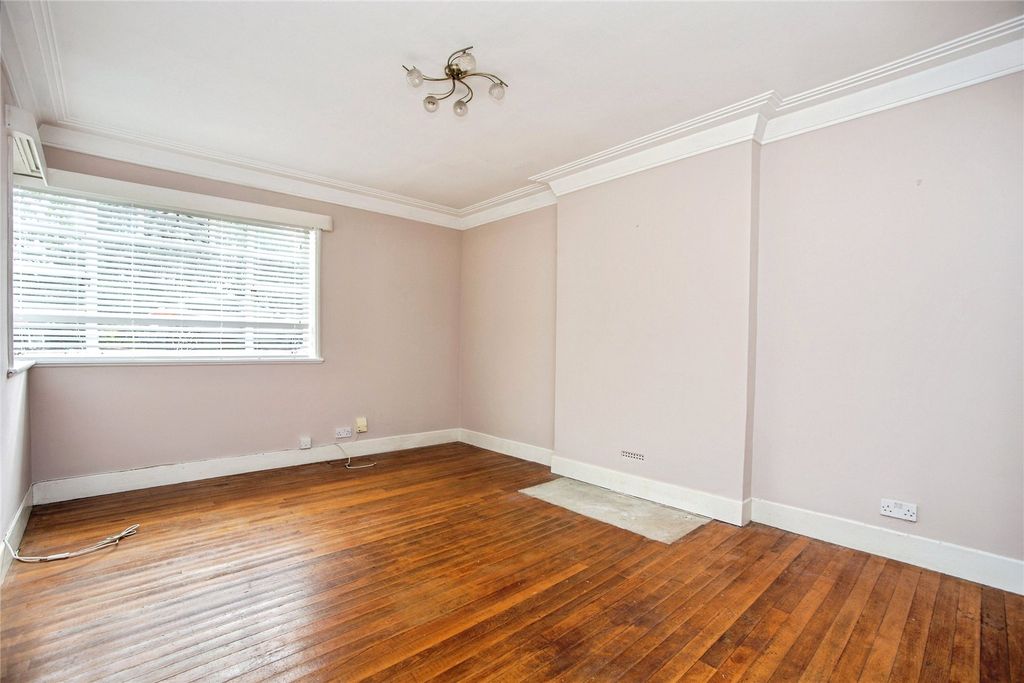 Property photo 3 of 13 Picture No. 21