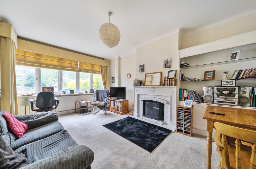 Property photo 2 of 22 1293764-6825d5B5F...