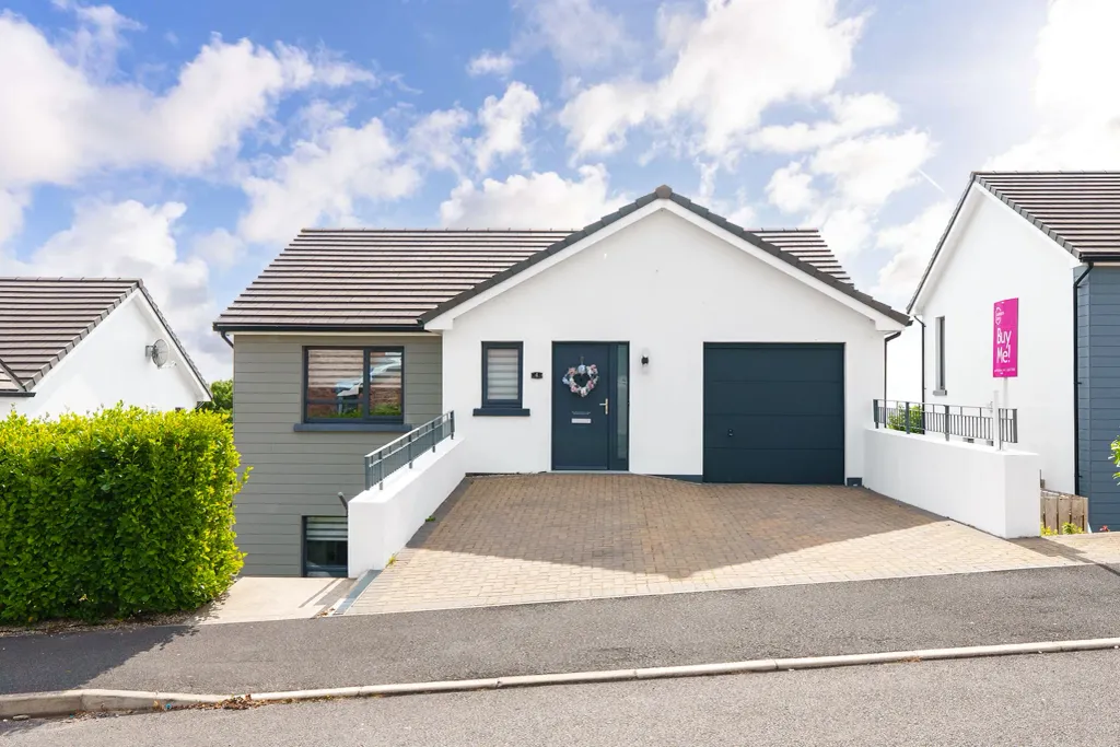 Property photo 1 of 35