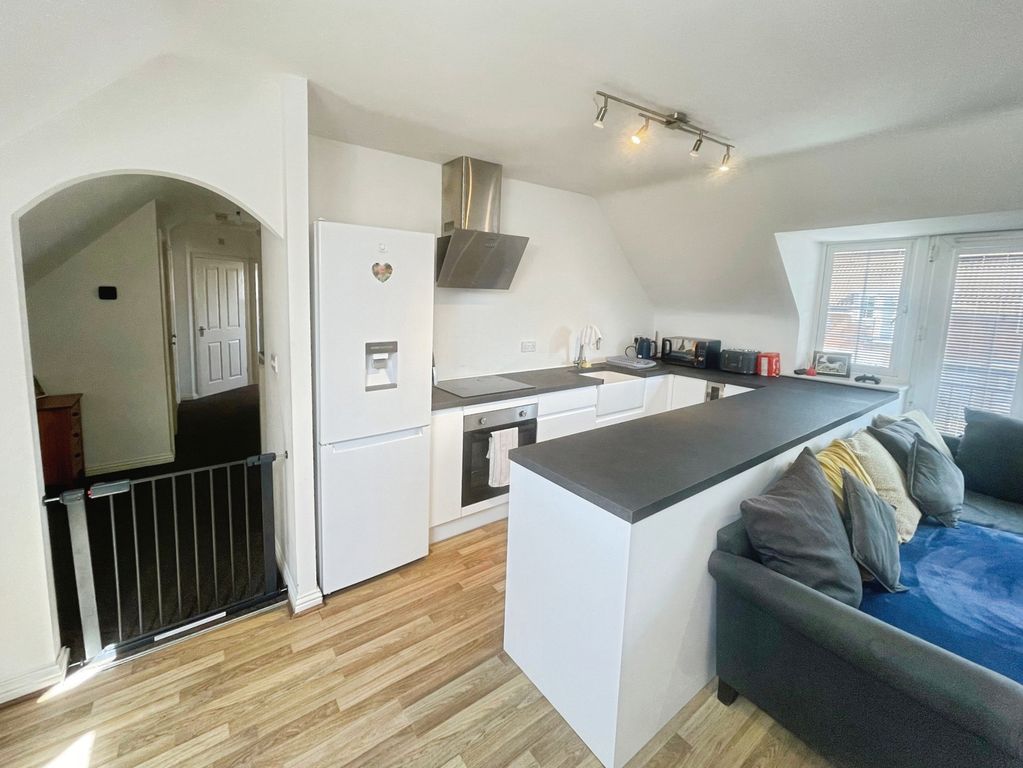 Property photo 3 of 13 Kitchen Area