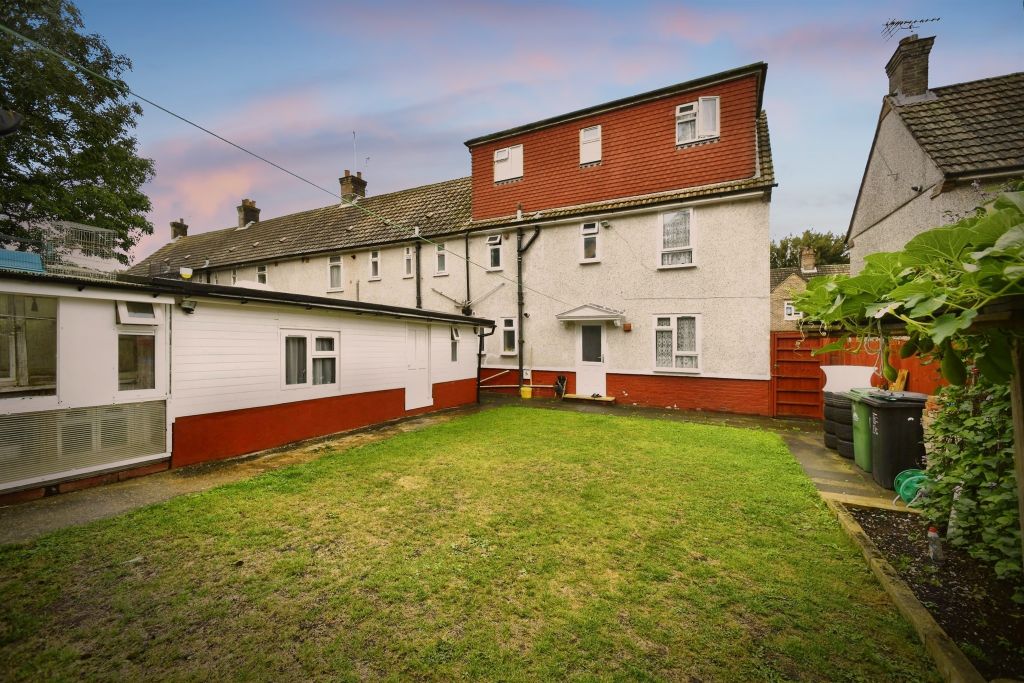 Property photo 2 of 24