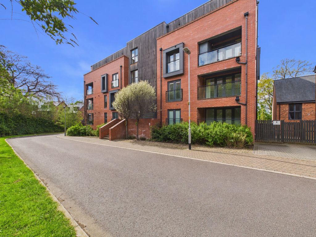 Property photo 1 of 11 External