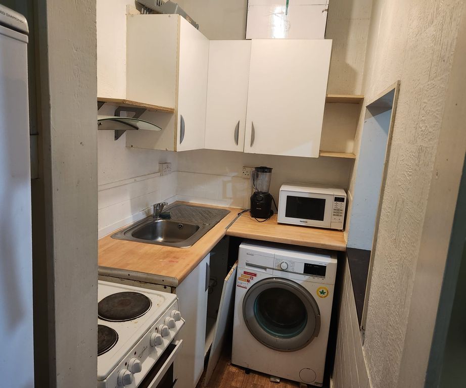 Property photo 3 of 5