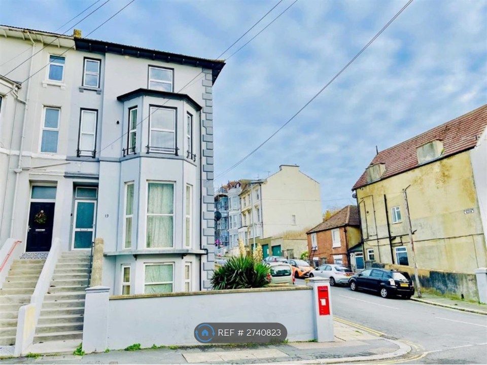 Property photo 2 of 16 Front Of House