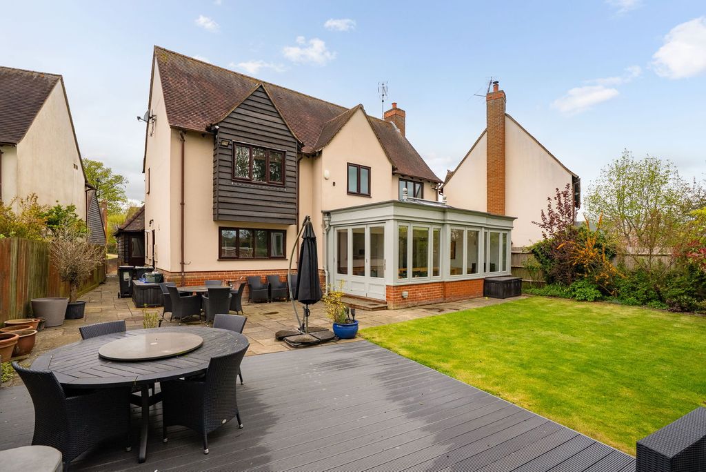 Property photo 3 of 21