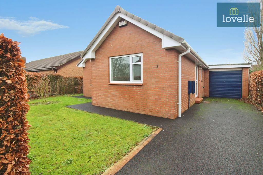 Property photo 2 of 14