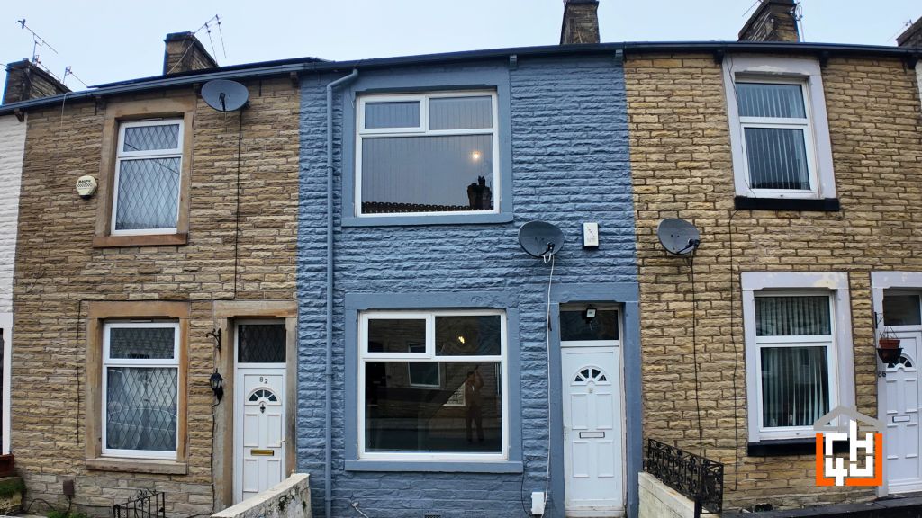 Property photo 1 of 16 Property Front