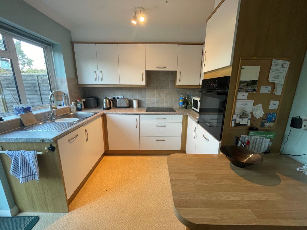 Property photo 2 of 21 Photo 02