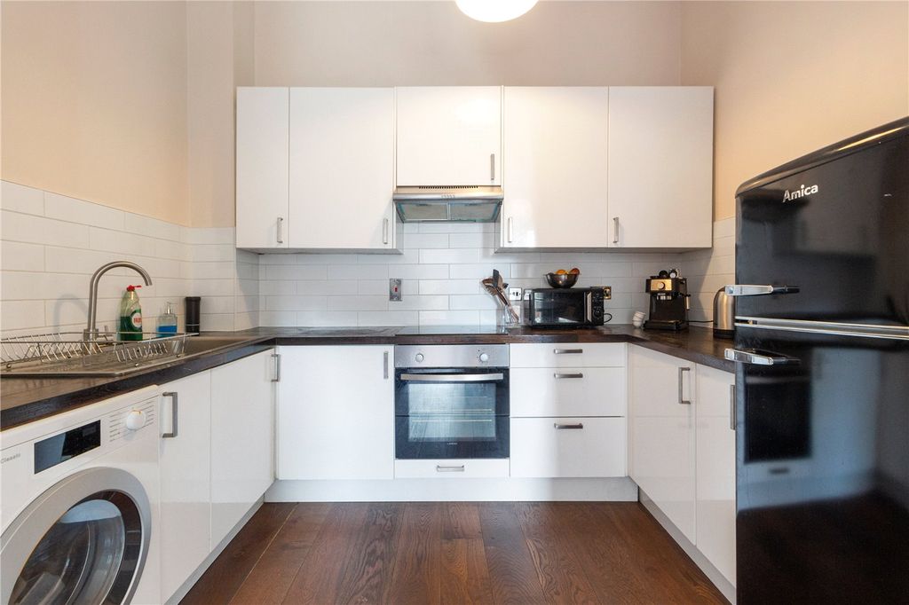 Property photo 3 of 11 Picture No. 08