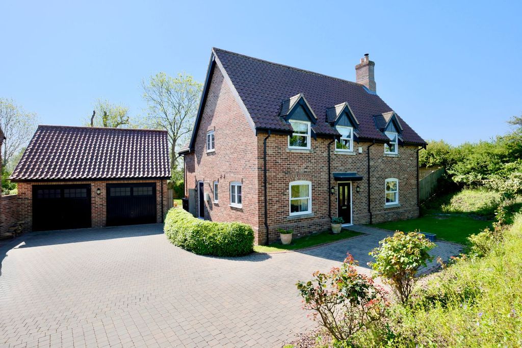 Property photo 1 of 24