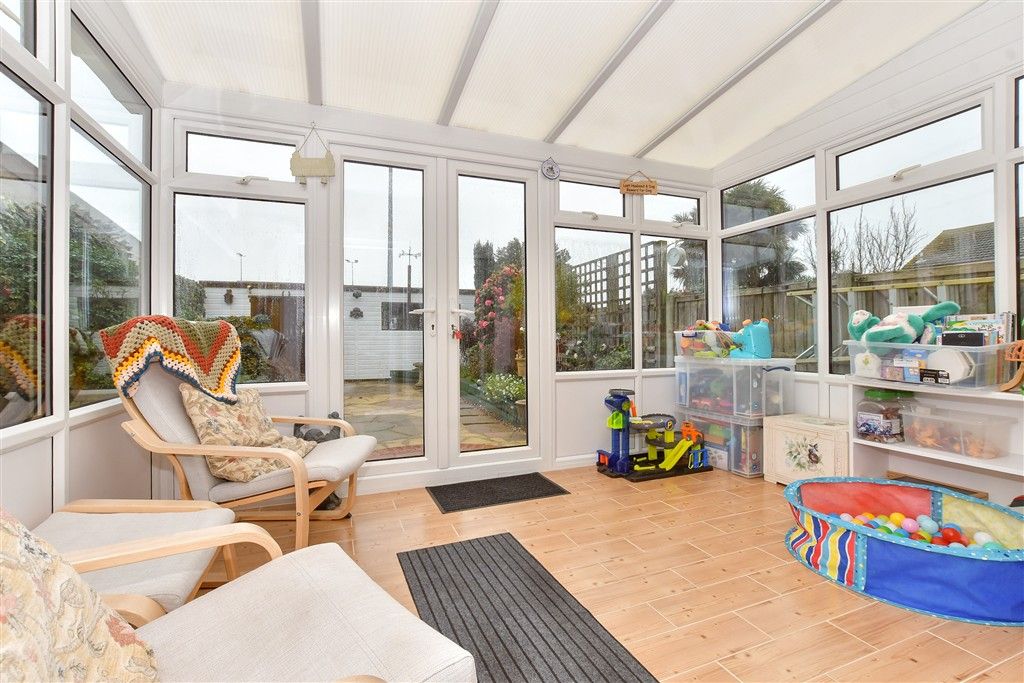 Property photo 2 of 12 Conservatory