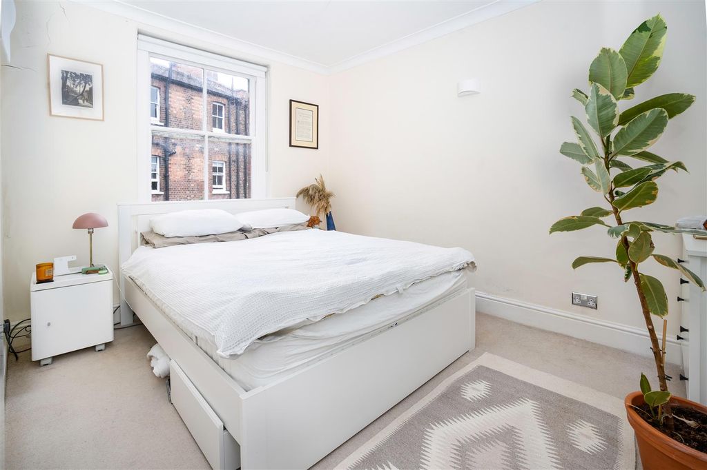Property photo 3 of 8 08 To Let 1 Bedroom Flat Cloudesley Mansions N1 Ww