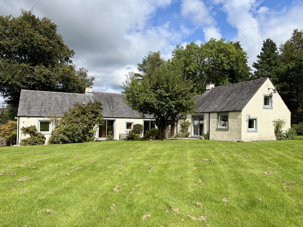 Property photo 3 of 6
