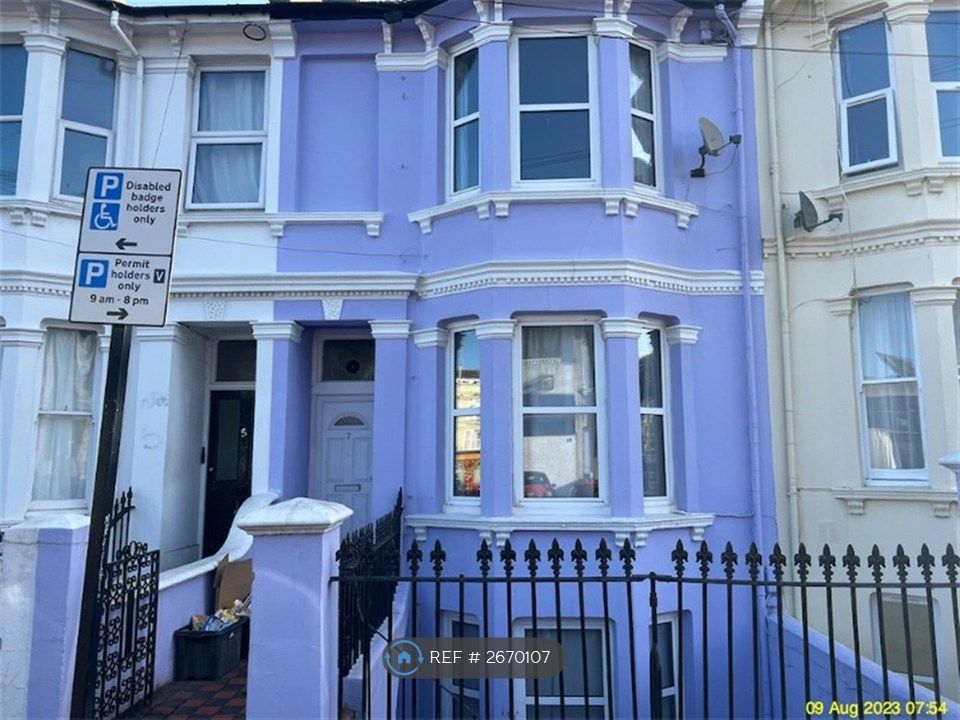 Property photo 1 of 13 Front