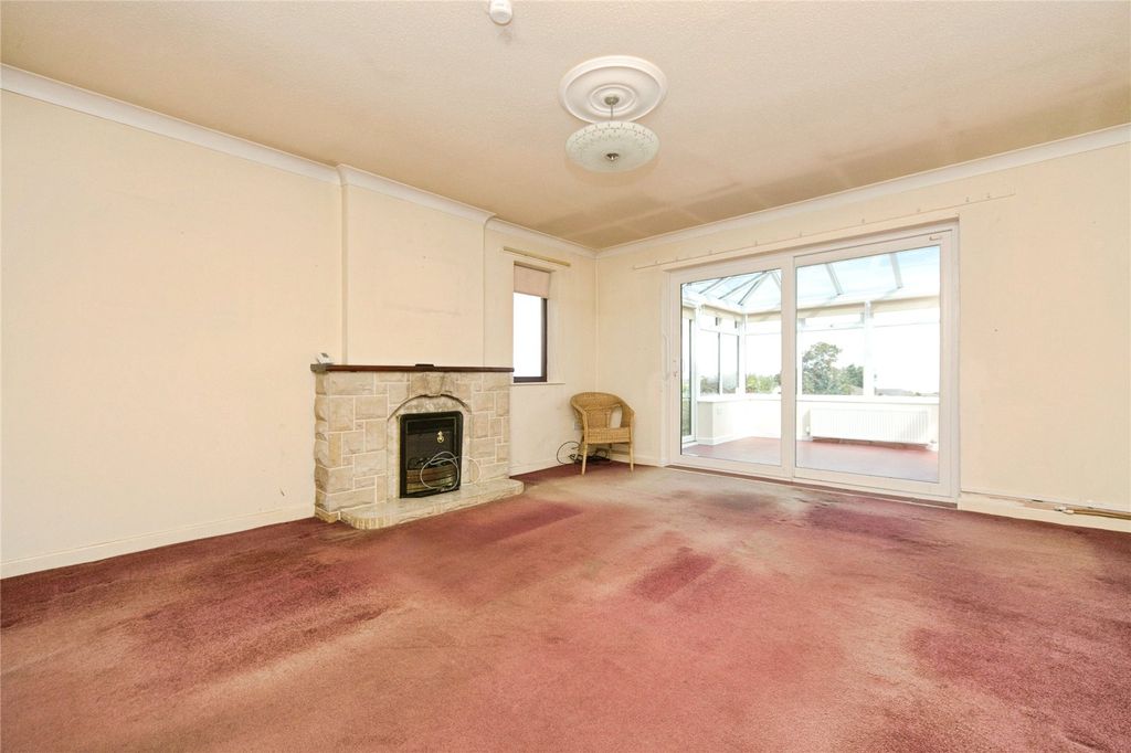 Property photo 3 of 19 Picture No. 09
