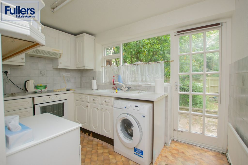Property photo 3 of 9