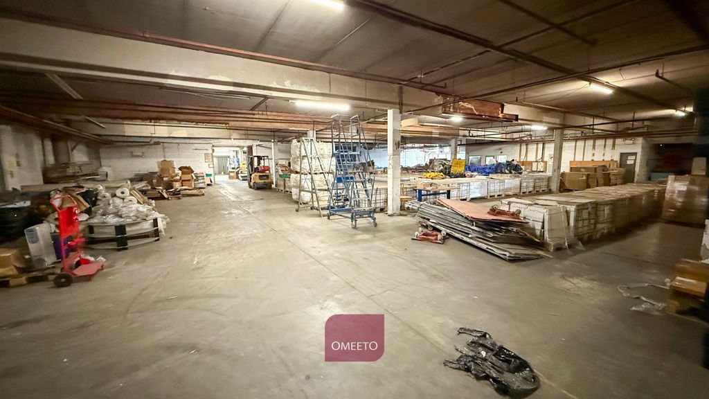 Property photo 3 of 11 Warehouse To Rent