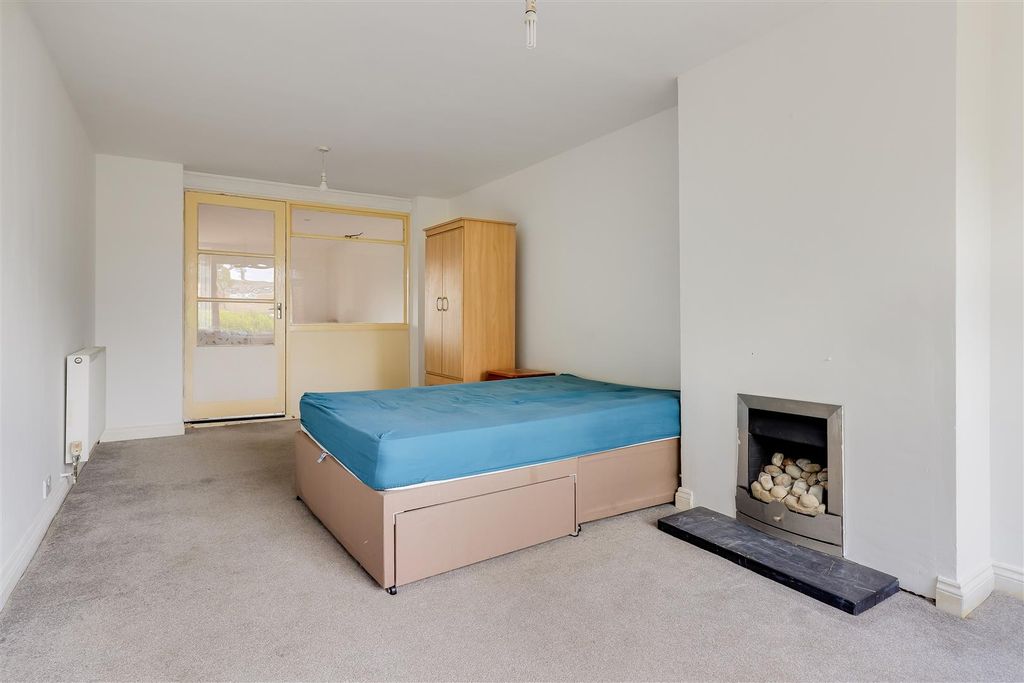 Property photo 2 of 21 Img (7).Jpg