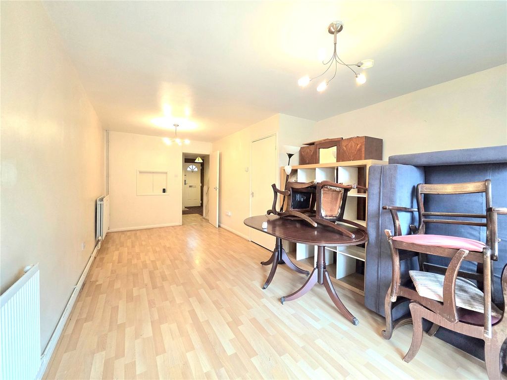 Property photo 3 of 13 Picture No. 05