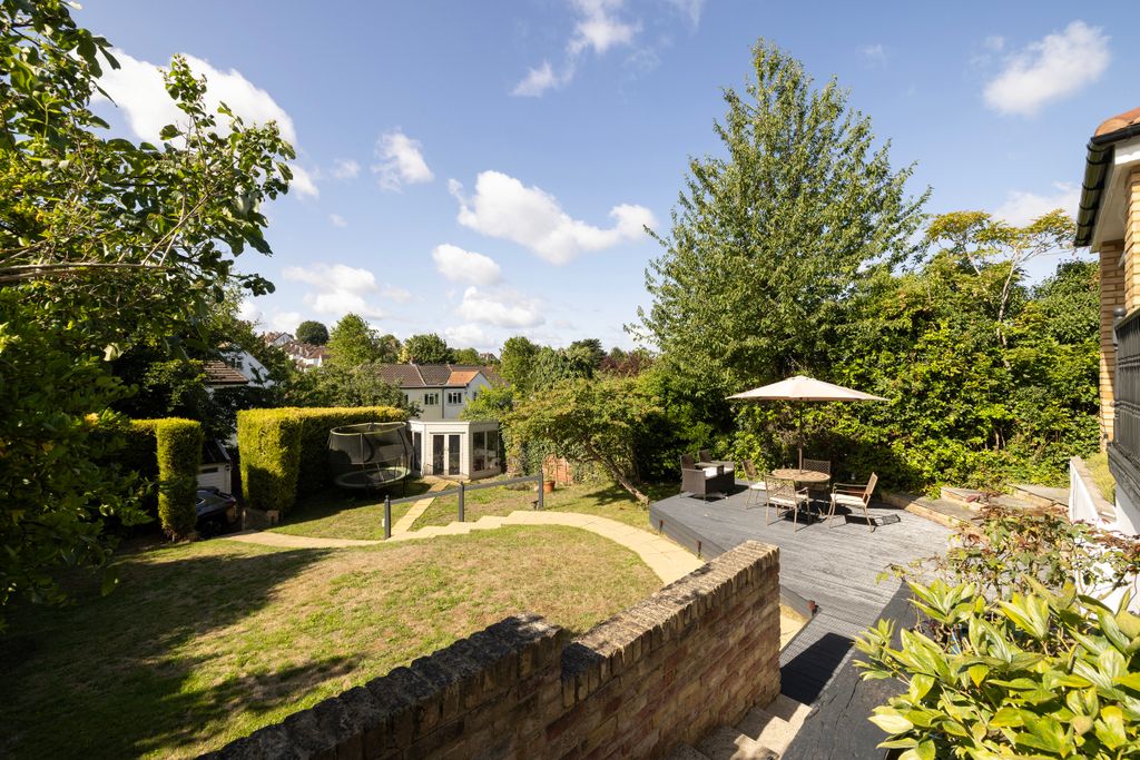 Property photo 3 of 37 The Private Realtor - 442 Selsdon Road - 19_Hi