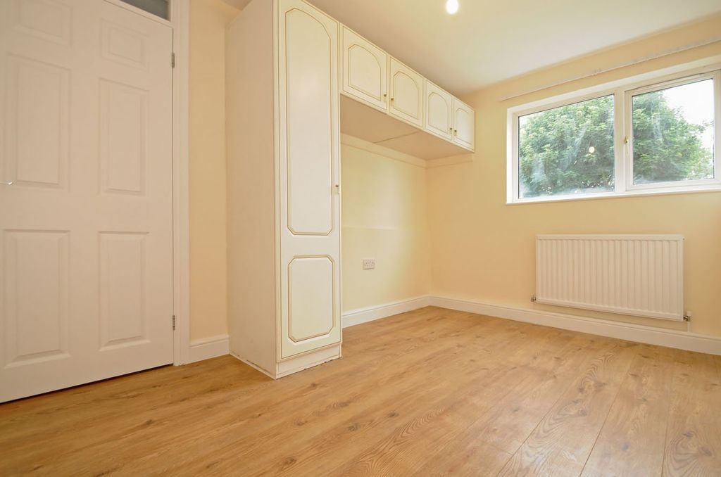 Property photo 1 of 7 Picture No. 15