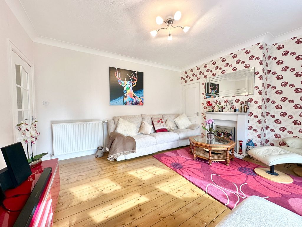Property photo 3 of 30