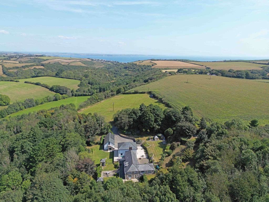 Property photo 3 of 29 Photo 3