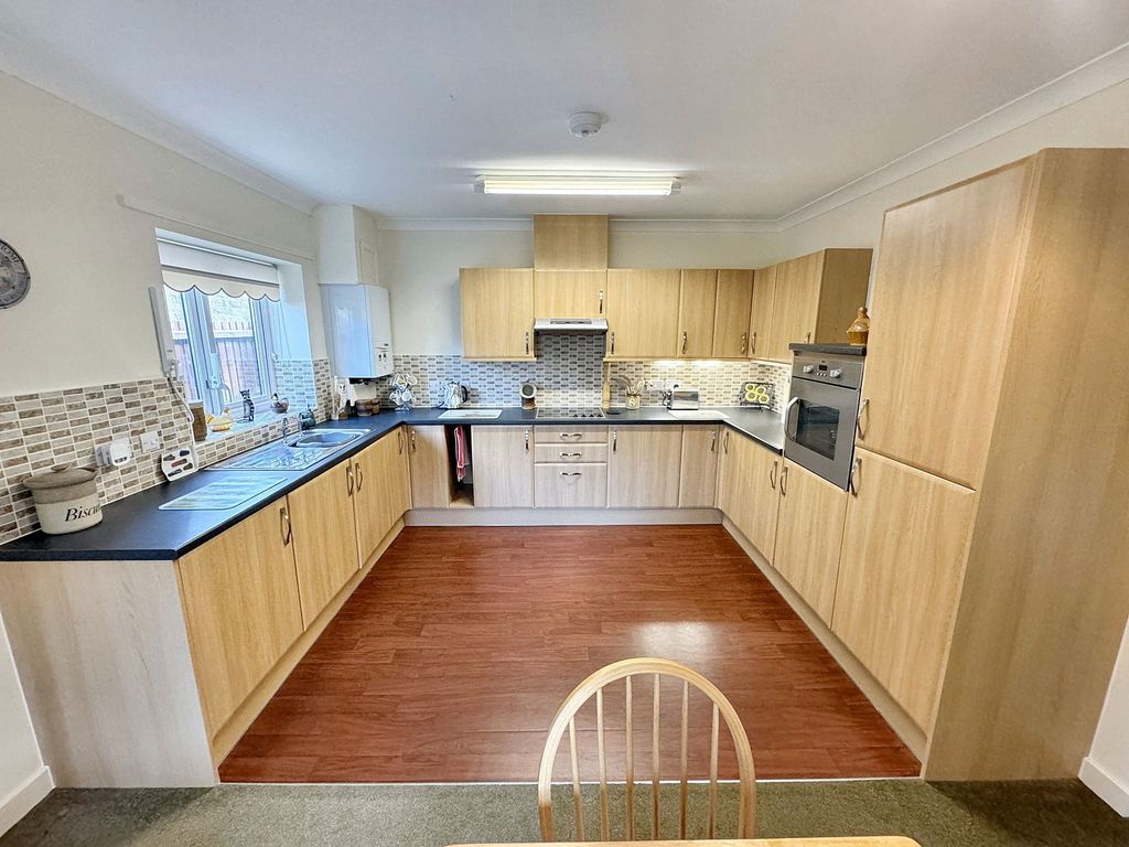 Property photo 1 of 23