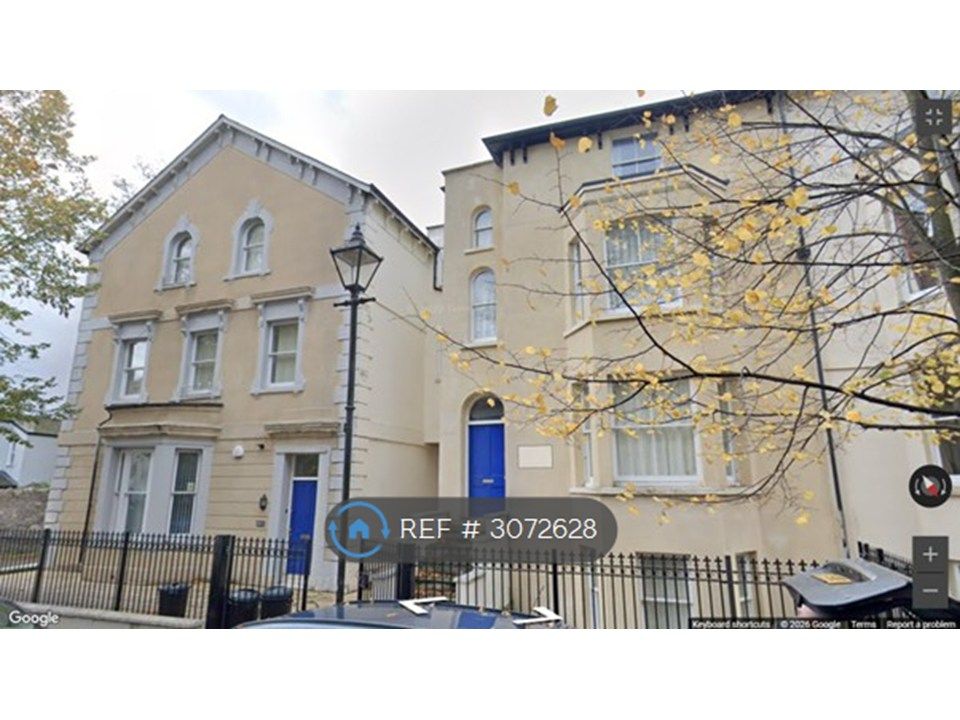 Property photo 1 of 21 No23 Wordsworth Duplex Bay Apt & Gated Parking
