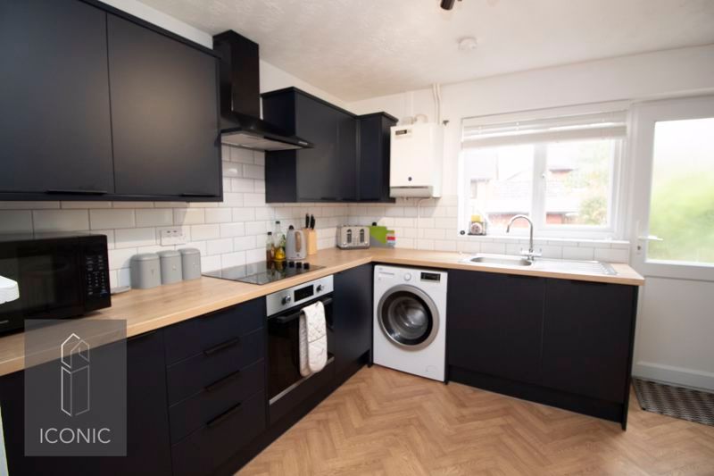 Property photo 2 of 11 Photo 6