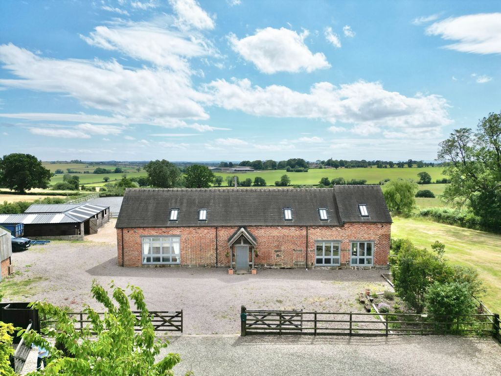 Property photo 1 of 35