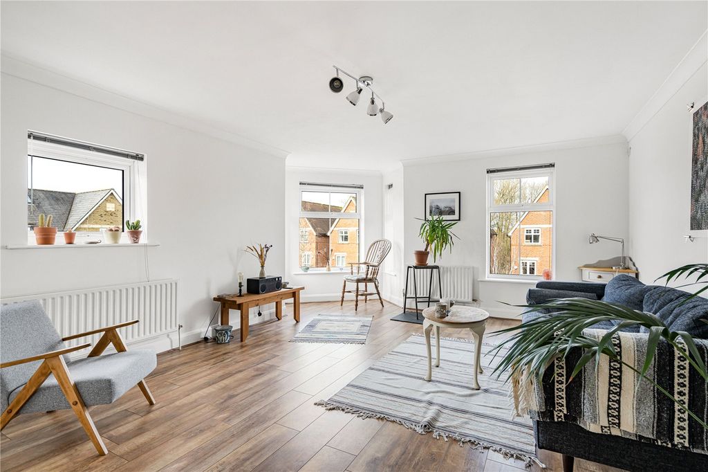 Property photo 2 of 11 Picture No. 10