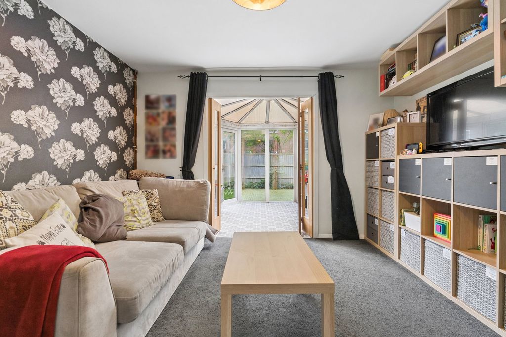 Property photo 3 of 10