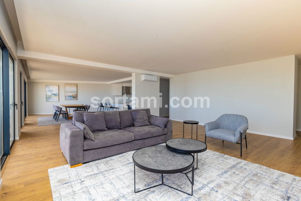 Property photo 2 of 45