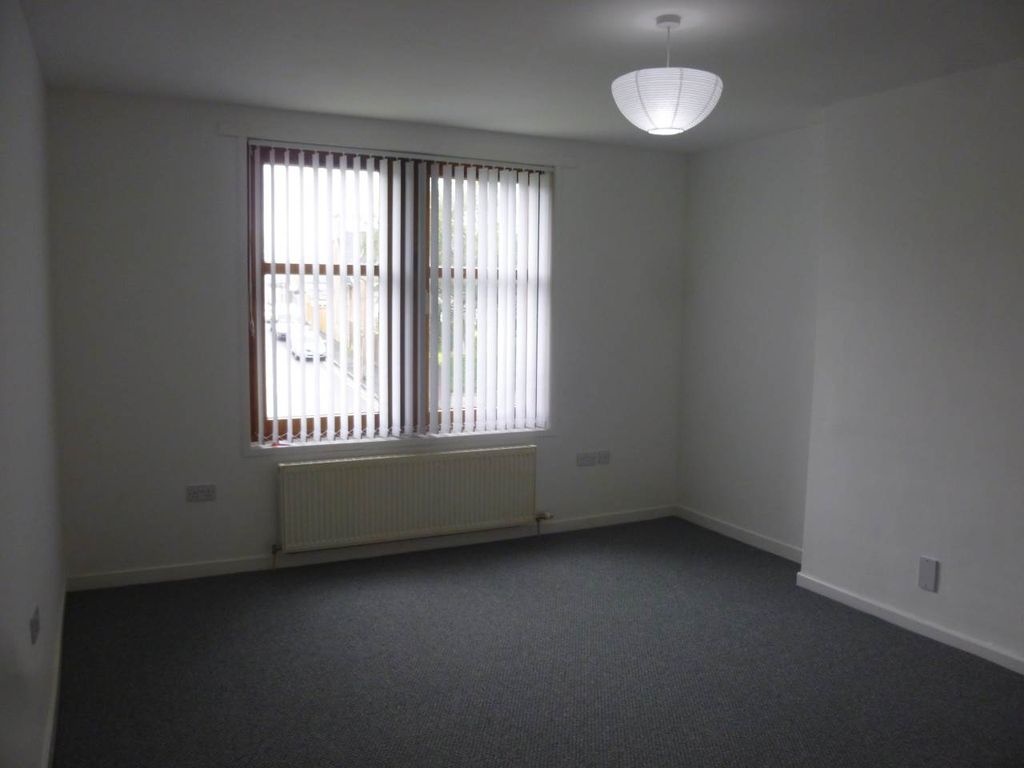 Property photo 2 of 6 Lounge