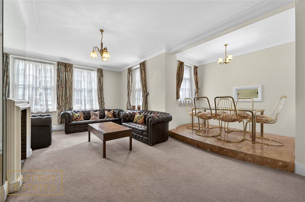 Property photo 2 of 18 Reception Room