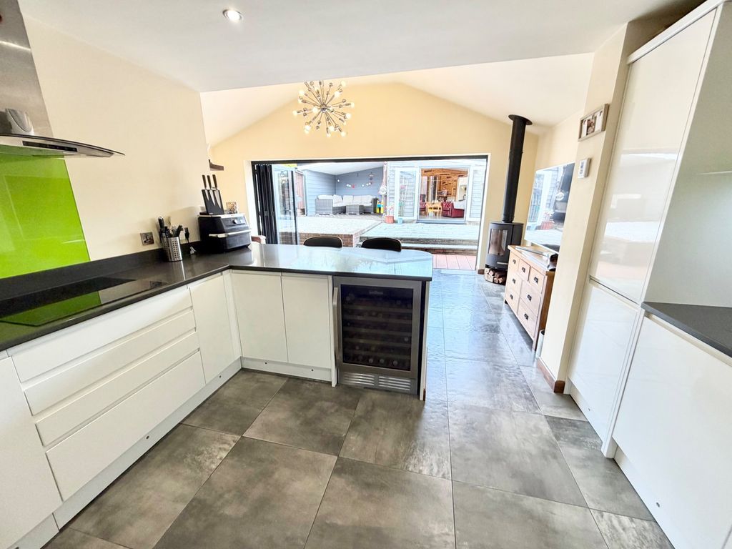 Additional image 4 of 4 bed bungalow for saleNuthatch Drive, Brierley Hill DY5